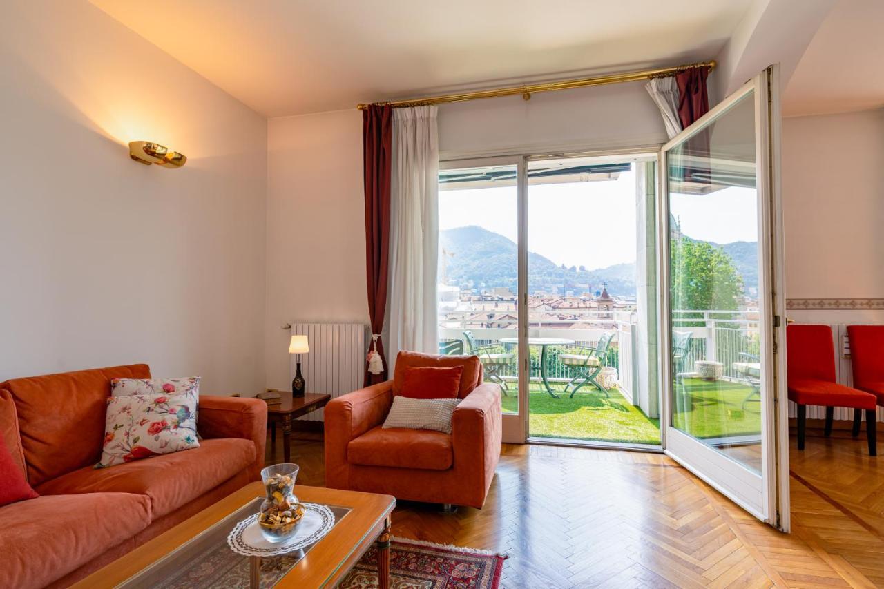 Como City View Apartment Bagian luar foto
